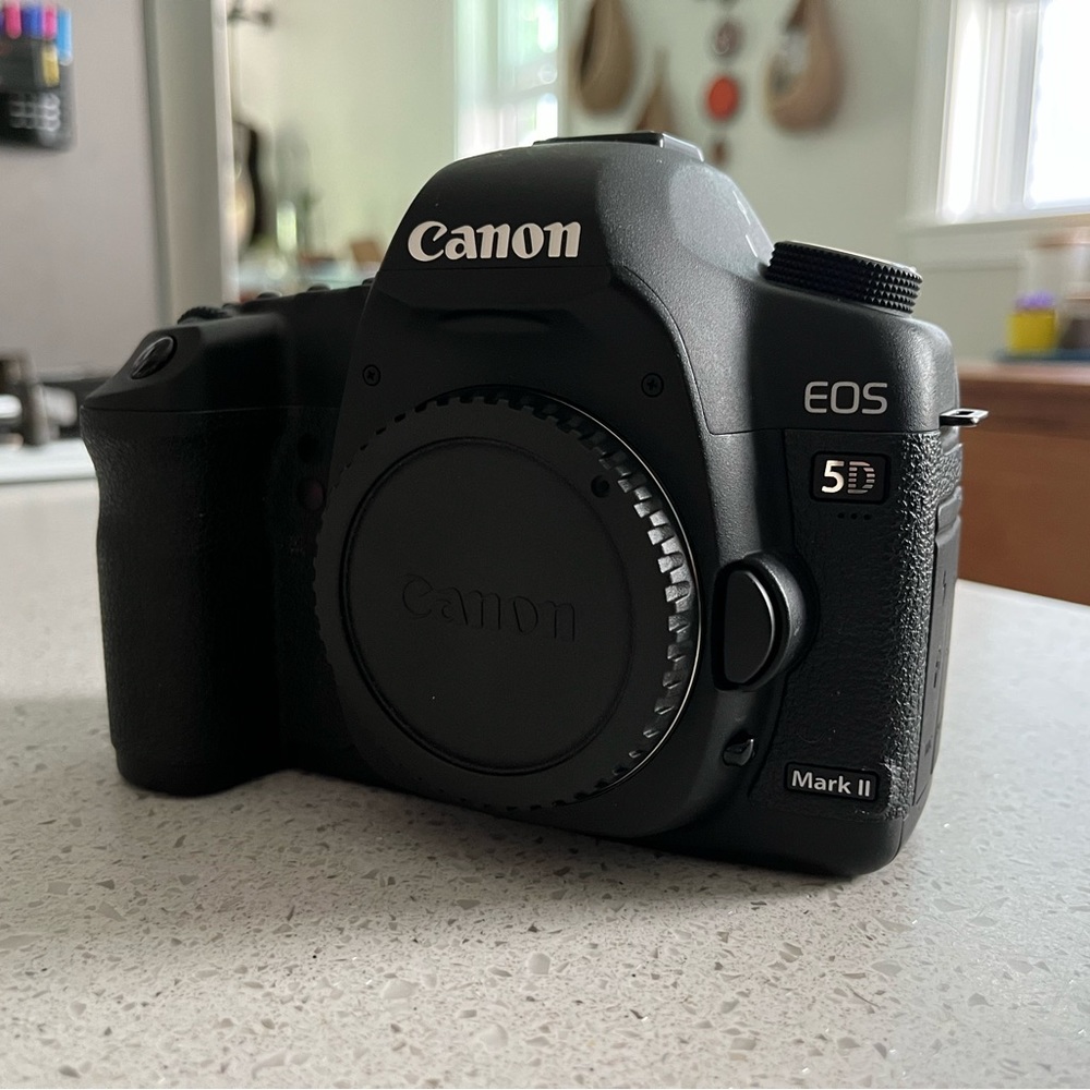Canon EOS 5D DSLR Mark II camera